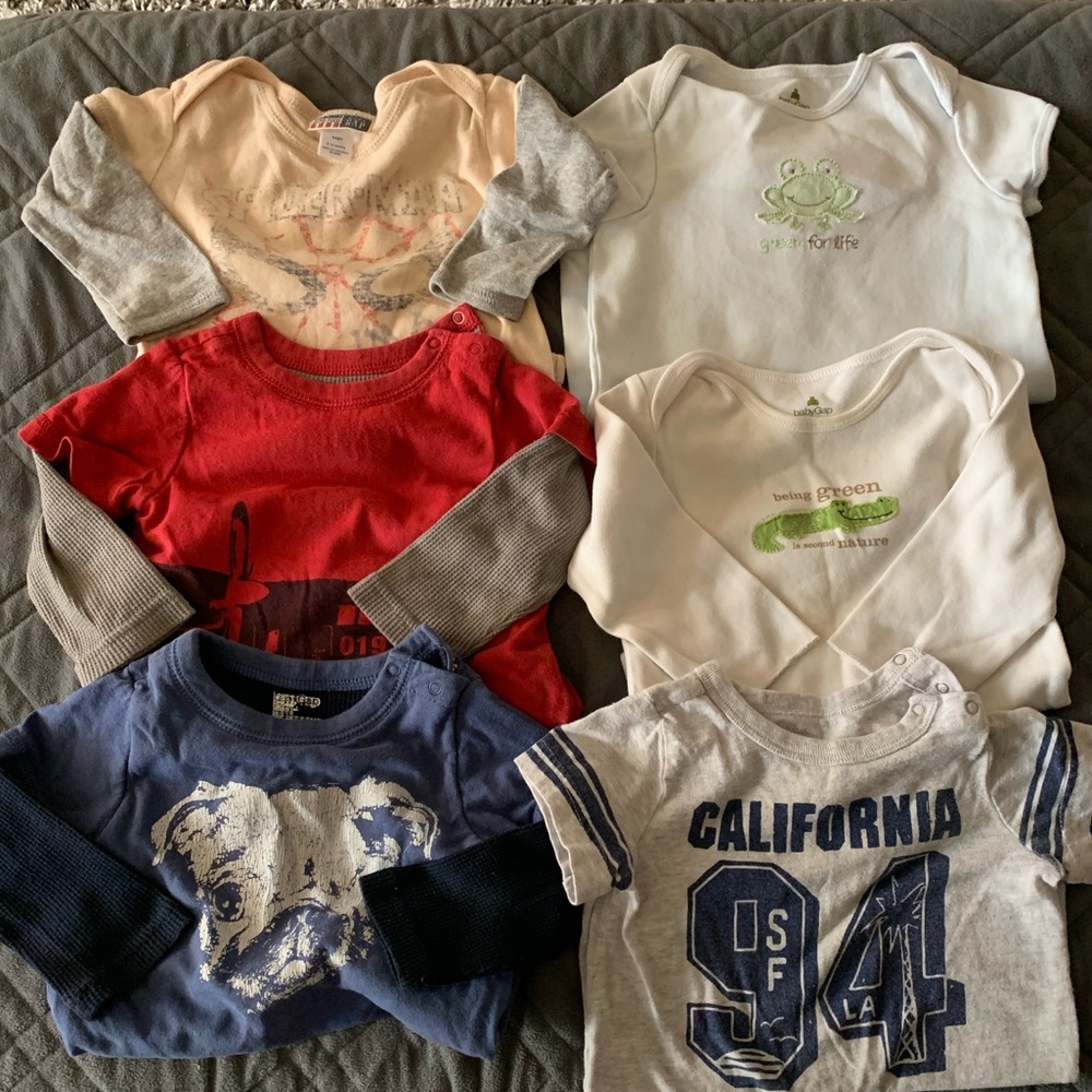 Boys onesies - size 6mo-12mo